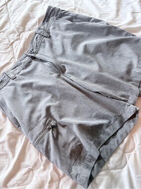 Magellan Outdoors Gray Performance Fishing Shorts